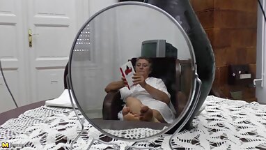 Cô ấy chỉ 18 tuổi và đã muốn làm tình gái tây mới lớn với một anh chàng may mắn