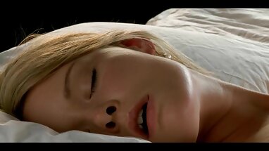 Bẩn thời gian sex tây tự quay chơi với Mẹ