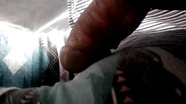Bi phim sex gái tây thủ dâm cố gắng một dương vật