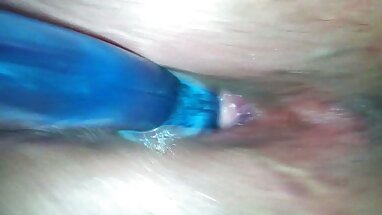 Hãy liếm dit em tay tôi